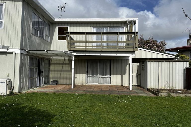 Photo of property in 12 Halberg Street, Papakura, 2110