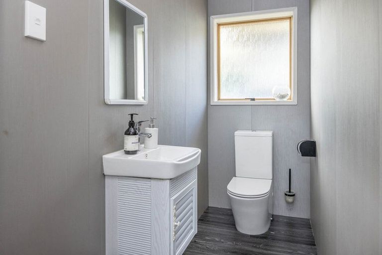 Photo of property in 16 Garthwood Road, Hillcrest, Hamilton, 3216