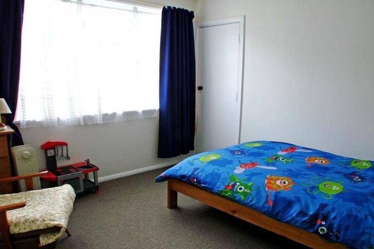 Photo of property in 54 Bird Grove, Stokes Valley, Lower Hutt, 5019