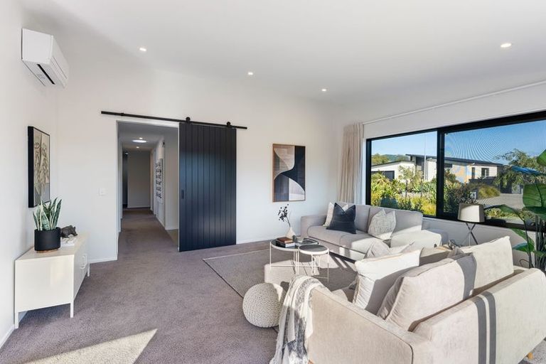 Photo of property in 9 Kaiwaru Place, Waikanae, 5036
