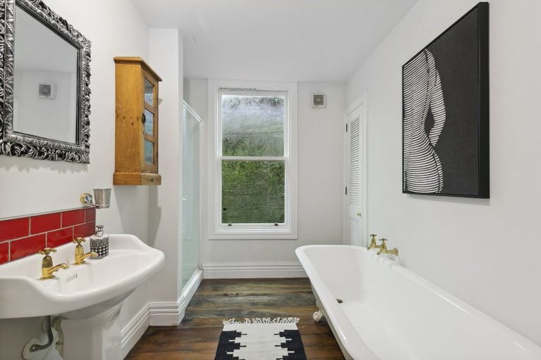 Photo of property in 8 Thorby Street, Northland, Wellington, 6012