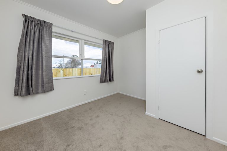Photo of property in 73 Raglan Street, Mangere East, Auckland, 2024