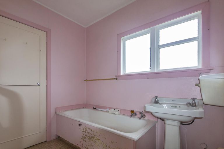 Photo of property in 23 Stirling Street, Oamaru North, Oamaru, 9400