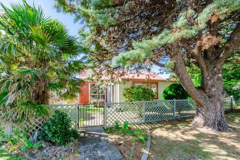 Photo of property in 93 Rimu Road, Raumati Beach, Paraparaumu, 5032