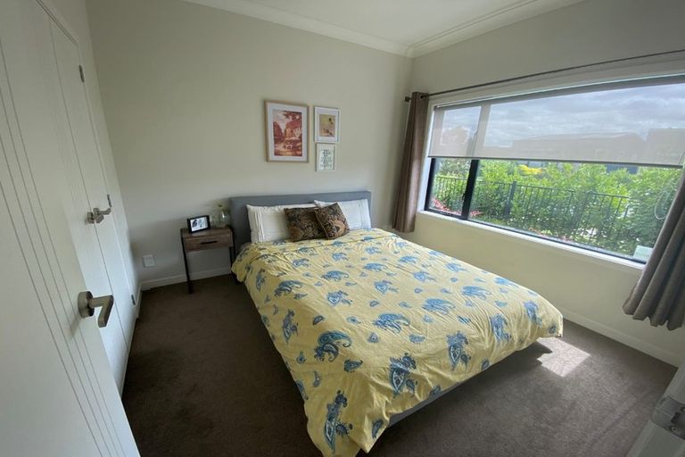 Photo of property in 20 Liberation Road, Papakura, 2110