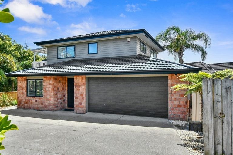 Photo of property in 11a Logan Place, Waiuku, 2123