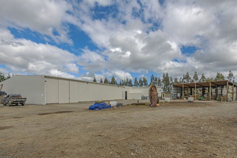 Photo of property in 22 Rowes Road, Hunterville, 4785