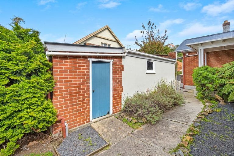 Photo of property in 237a Bay View Road, Saint Clair, Dunedin, 9012