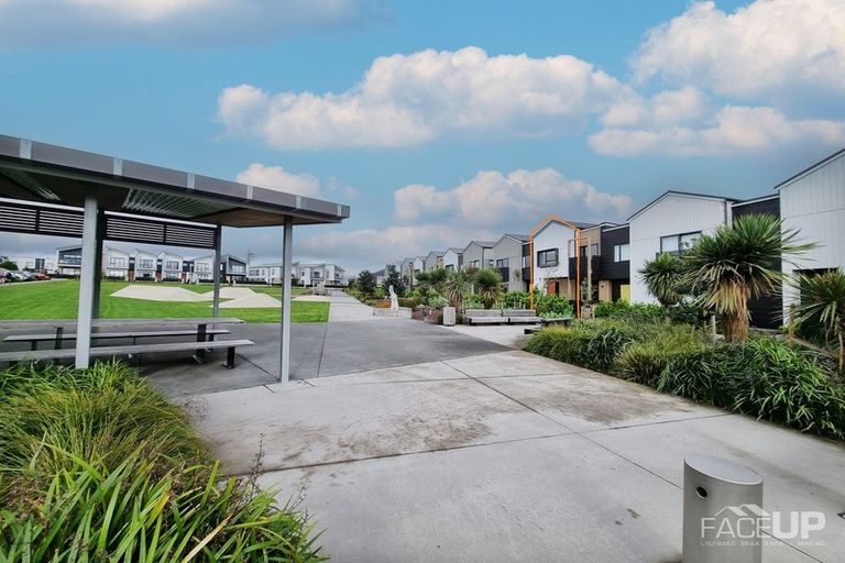 Photo of property in 3/25 Sidney Wallingford Way, Hobsonville, Auckland, 0616