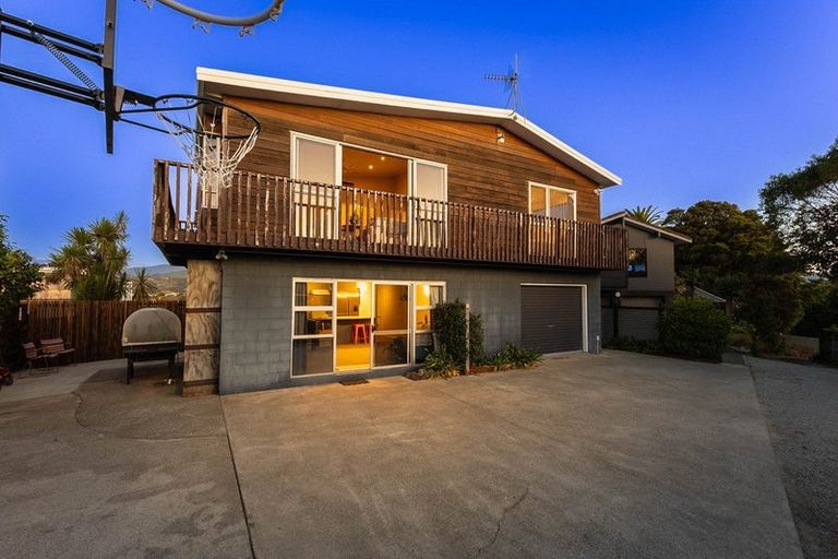 Photo of property in 12b Kohutuhutu Road, Raumati Beach, Paraparaumu, 5032