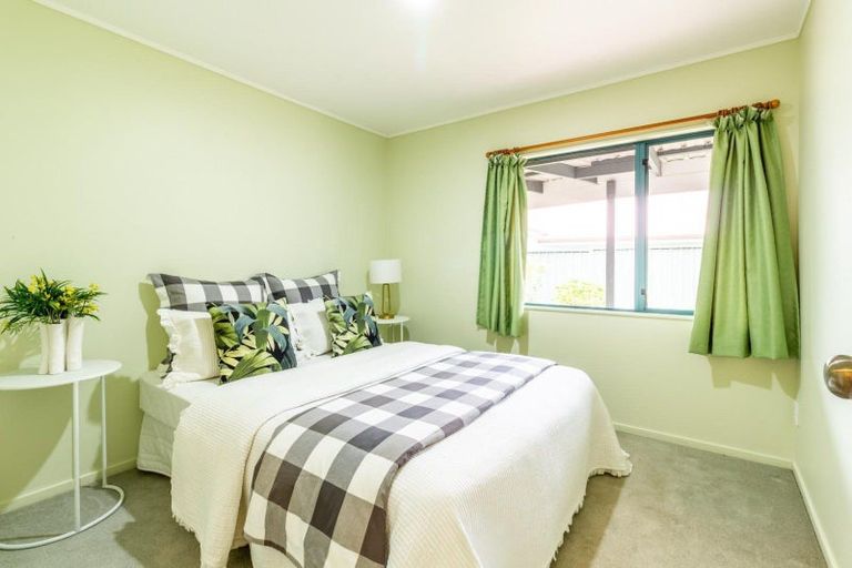 Photo of property in 30 Palmbrook Avenue, Havelock North, 4130