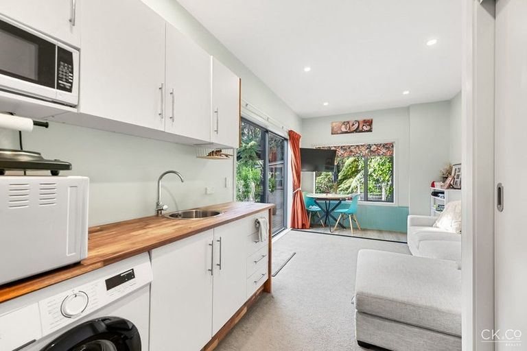 Photo of property in 28 Major Drive, Kelson, Lower Hutt, 5010