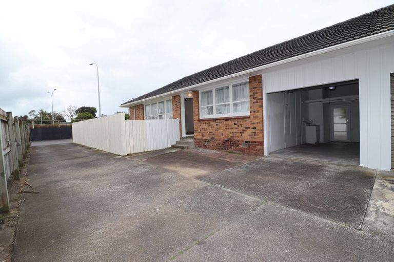 Photo of property in 2/95 Pakuranga Road, Pakuranga, Auckland, 2010