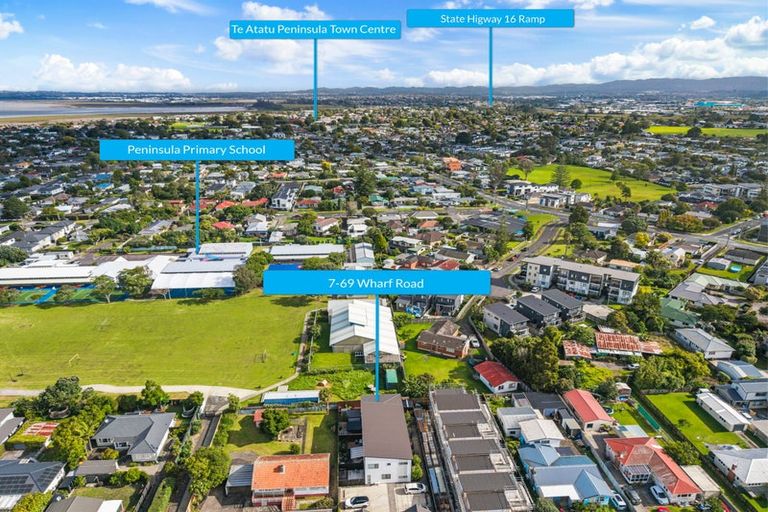Photo of property in 7/69 Wharf Road, Te Atatu Peninsula, Auckland, 0610