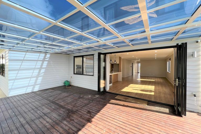 Photo of property in 17 Golden Avenue, Flat Bush, Auckland, 2019