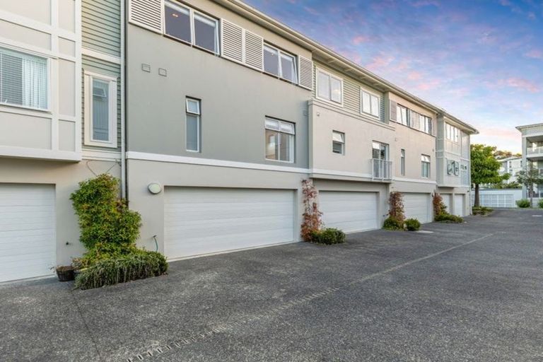 Photo of property in 36 Parkside Drive, Orewa, 0931