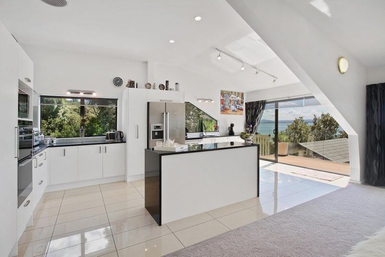 Photo of property in 26 Crispe Road, Clarks Beach, 2122