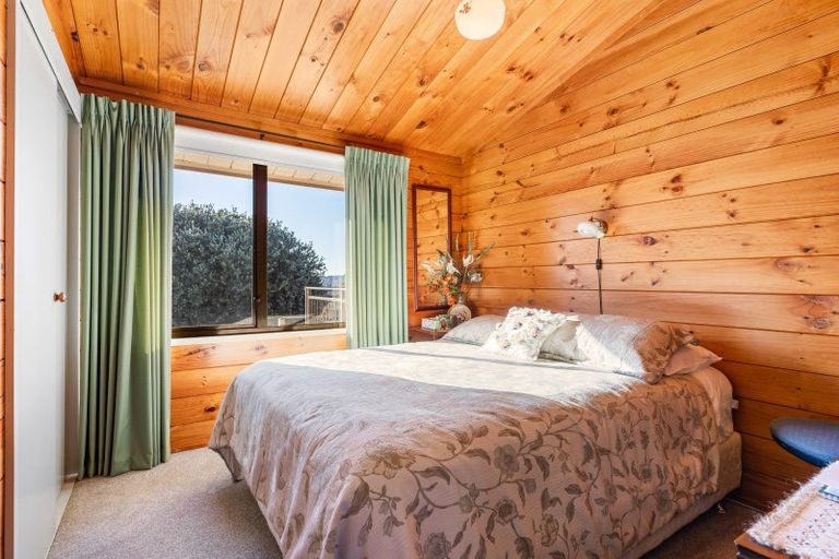 Photo of property in 121 Bruce Wallace Place, Whangamata, 3620