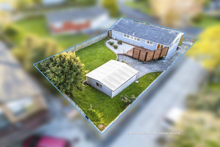 Photo of property in 37 Keegan Drive, Massey, Auckland, 0614