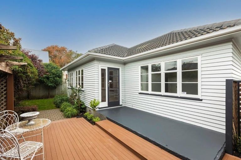 Photo of property in 56 Kotare Street, Waikanae, 5036