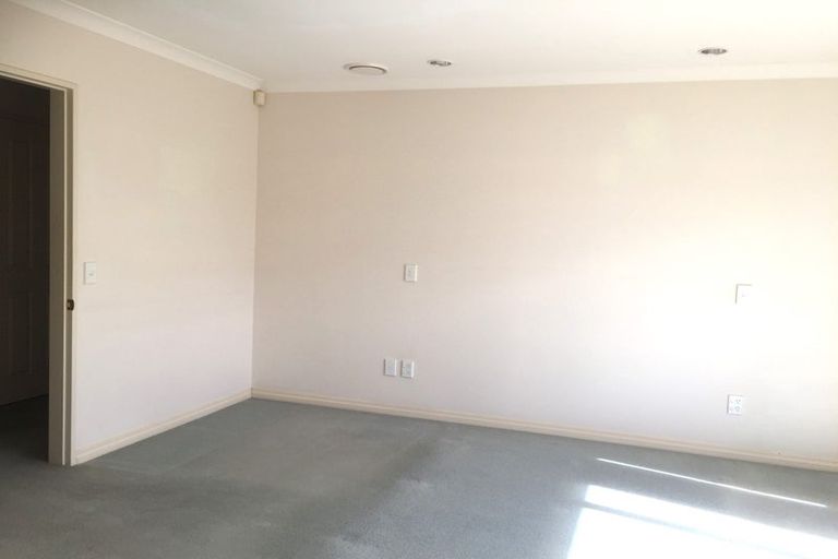 Photo of property in 2 Terry Lane, Paraparaumu Beach, Paraparaumu, 5032