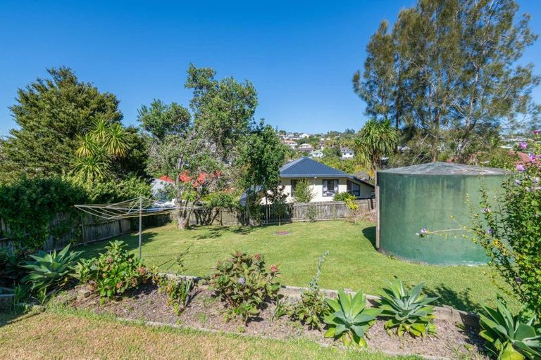 Photo of property in 245 Vipond Road, Stanmore Bay, Whangaparaoa, 0932