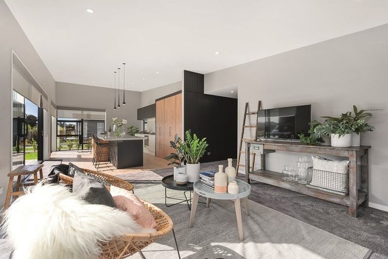 Photo of property in 2 Paioke Street, Waikanae, 5036