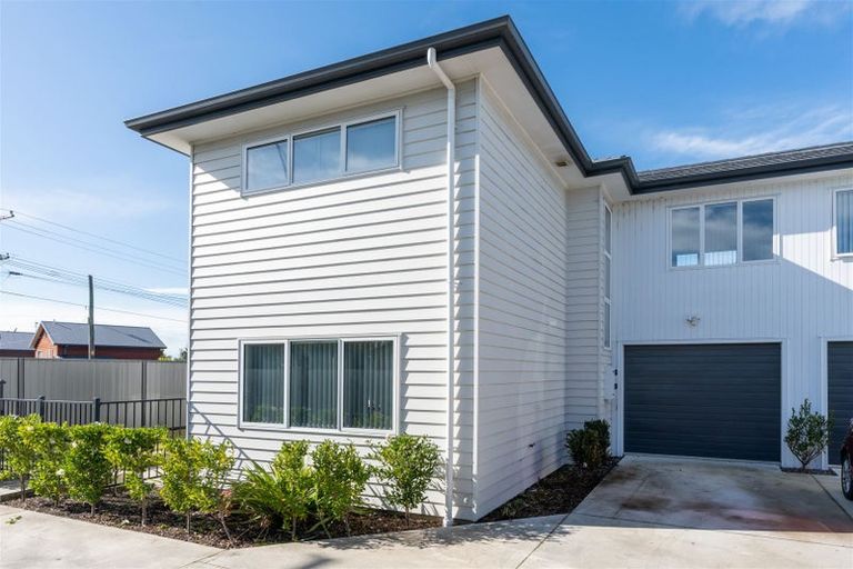 Photo of property in 186u1 Cambridge Road, Hillcrest, Hamilton, 3216
