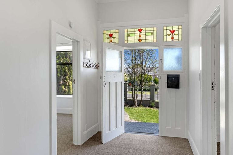 Photo of property in 2 Cobden Street, Gisborne, 4010
