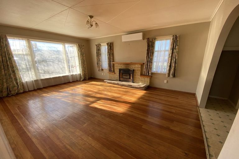 Photo of property in 33 Karaka Street, Wainuiomata, Lower Hutt, 5014