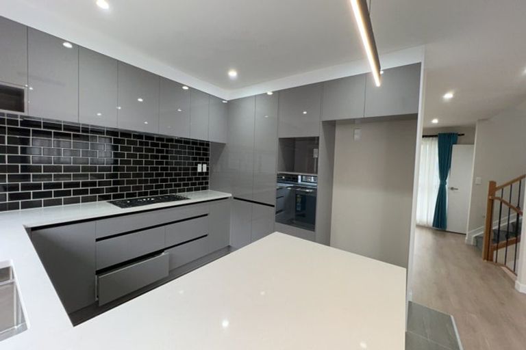 Photo of property in 28b Routley Drive, Glen Eden, Auckland, 0602