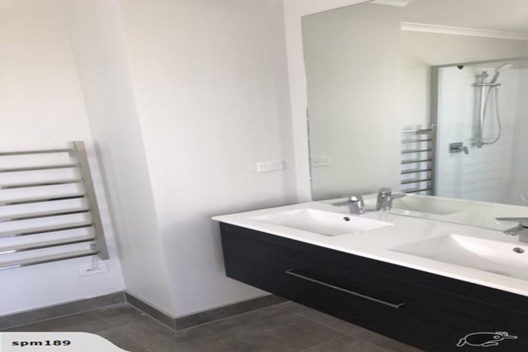 Photo of property in 11/15 Scott Road, Hobsonville, Auckland, 0616