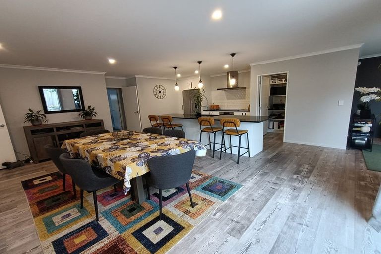 Photo of property in 13 Atherton Terrace, Churton Park, Wellington, 6037