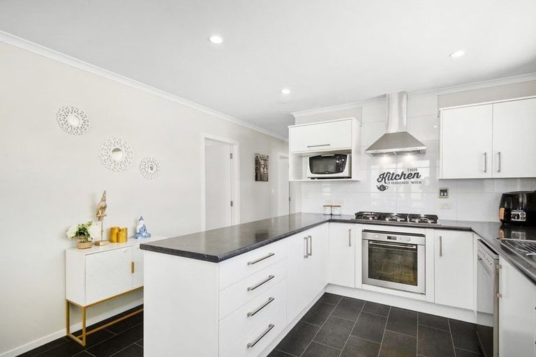 Photo of property in 5 Best Street, Wainuiomata, Lower Hutt, 5014