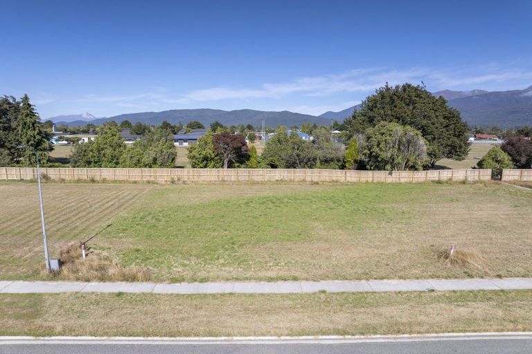 Photo of property in 61 Tukare Loop, Te Anau, 9600