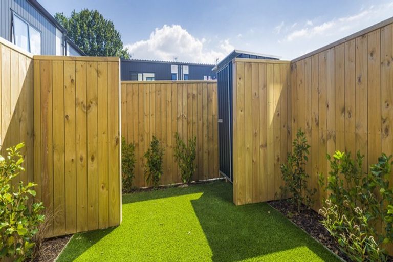 Photo of property in 5/41 Kervil Avenue, Te Atatu Peninsula, Auckland, 0610