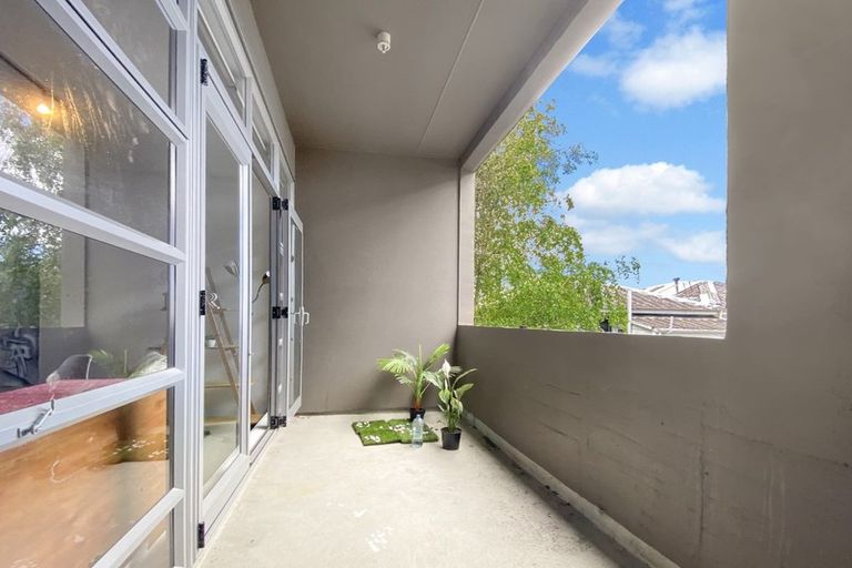 Photo of property in Vespa Apartments, 307/20 Hanson Street, Mount Cook, Wellington, 6021