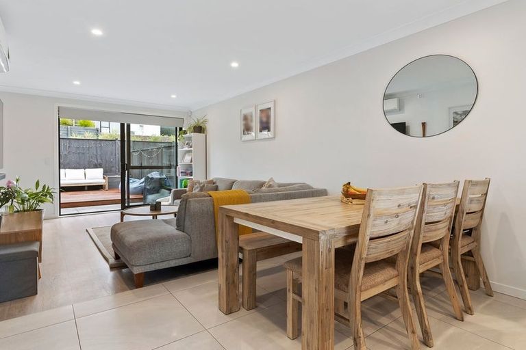 Photo of property in 49 Koura Drive, Red Beach, 0932