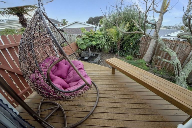 Photo of property in 1/7 Spring Grove, Henderson, Auckland, 0612