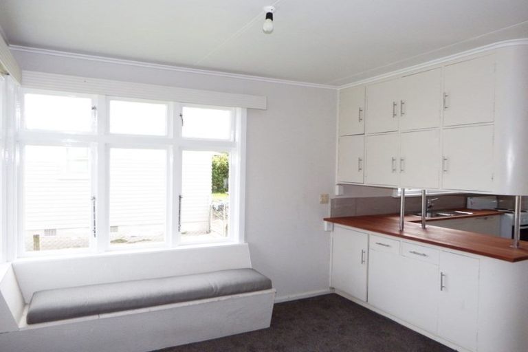 Photo of property in 13 Potaka Street, Marton, 4710