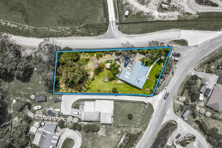 Photo of property in 84 Devich Road, Mangawhai, Wellsford, 0975