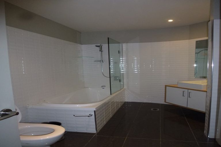 Photo of property in 4 Reads Quay, Gisborne, 4010