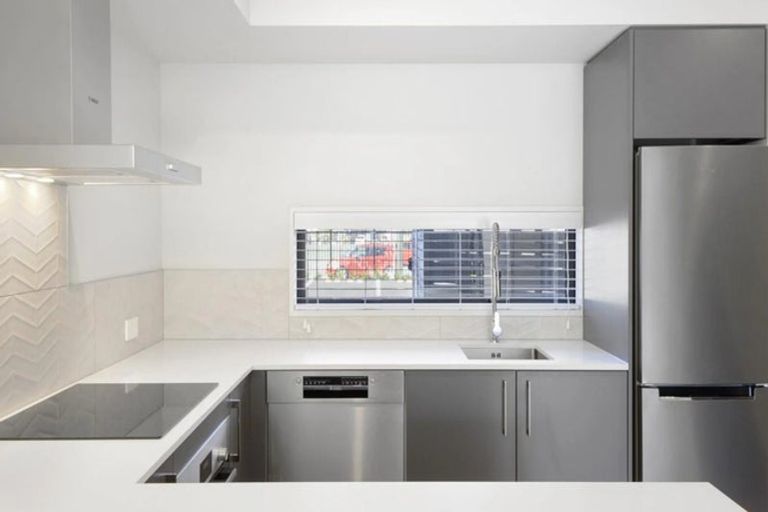 Photo of property in 8/505 Tuam Street, Phillipstown, Christchurch, 8011