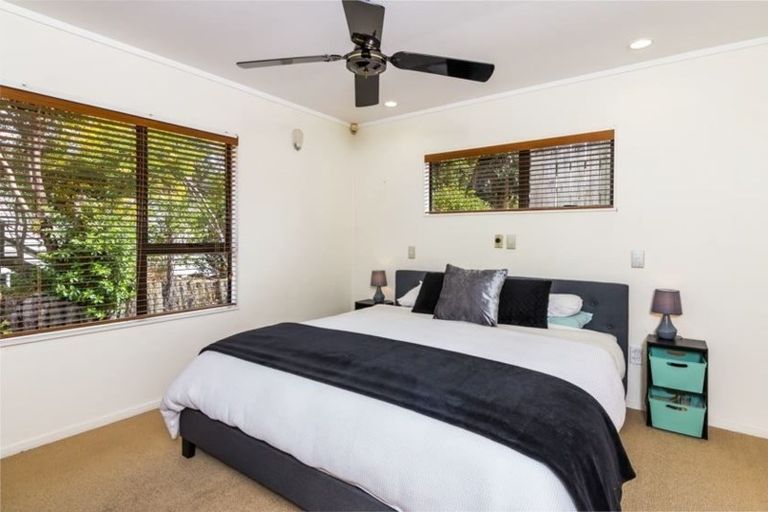 Photo of property in 9 Titoki Avenue, Waipahihi, Taupo, 3330