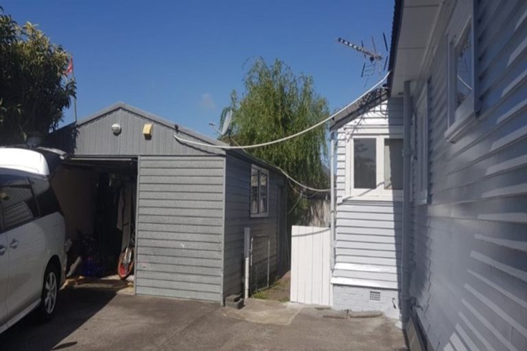 Photo of property in 1/5 Allen Avenue, Papatoetoe, Auckland, 2025