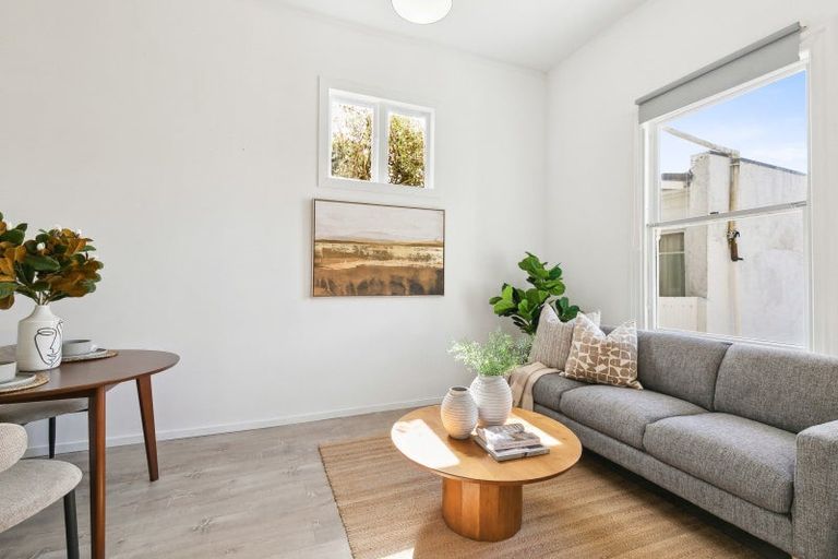 Photo of property in 36 Reuben Avenue, Brooklyn, Wellington, 6021