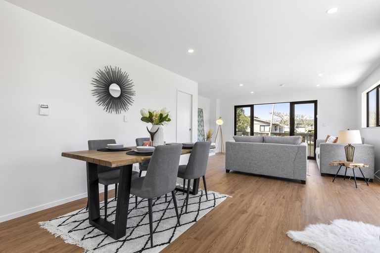 Photo of property in 1b Bellville Drive, Clendon Park, Auckland, 2103