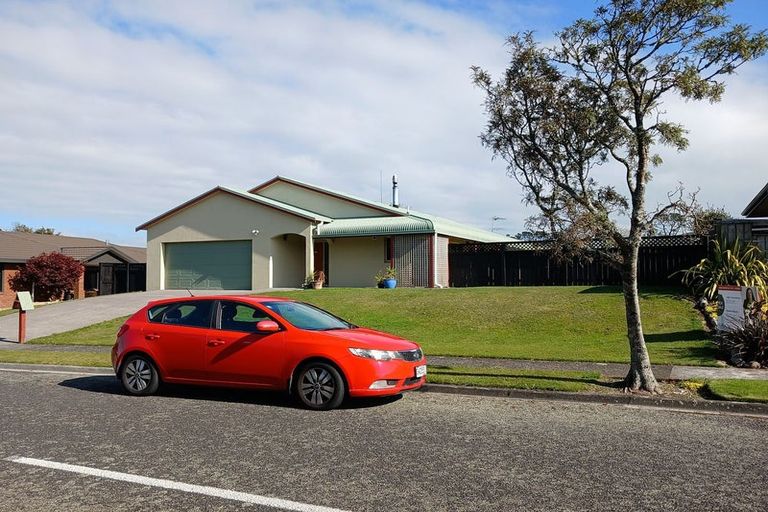 Photo of property in 7 Elizabeth Grove, Stratford, 4332