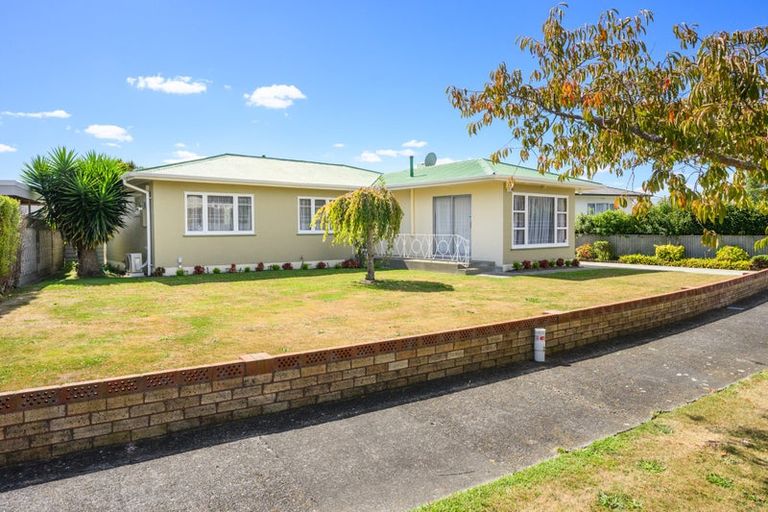 Photo of property in 17 Paisley Street, Awapuni, Palmerston North, 4412