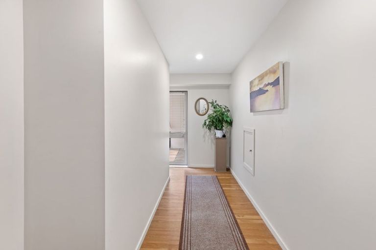 Photo of property in 76 Glenstrae Road, Redcliffs, Christchurch, 8081